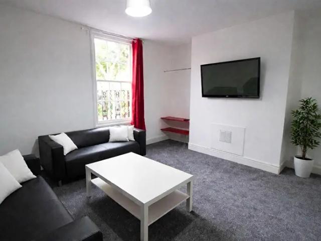 Apartment for rent in St Ann's, Haddon