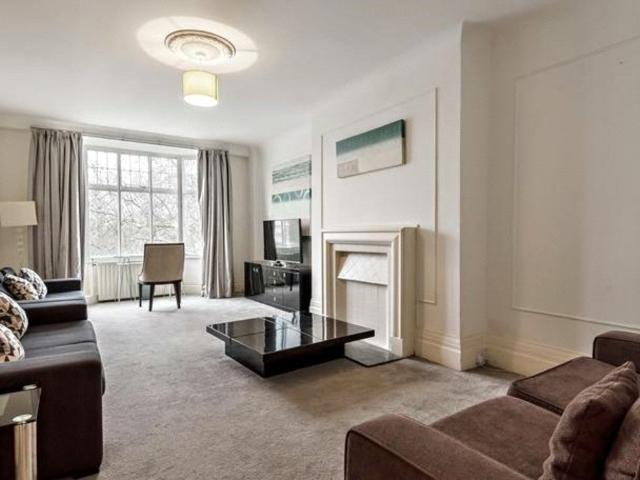Apartment for rent in St. John's Wood, Greater London