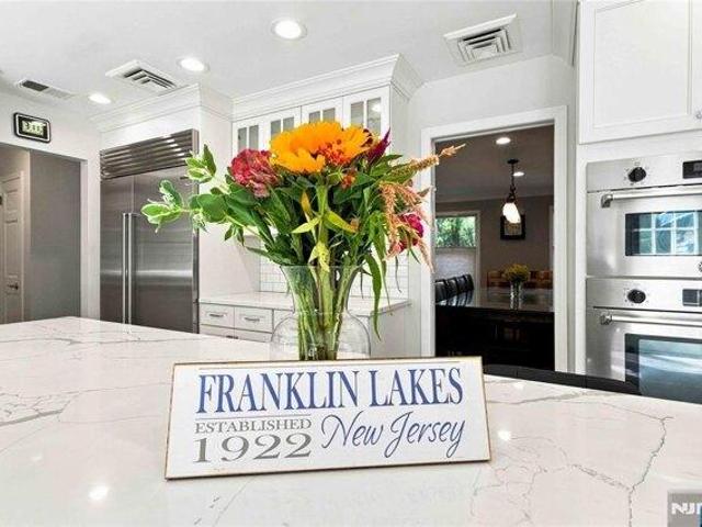 House for sale in Franklin Lakes, Bergen County