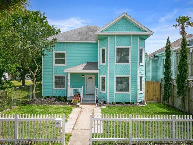 House for sale in Galveston, Texas