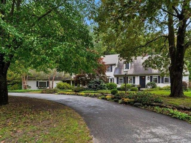 House for sale in Groveland, Essex County