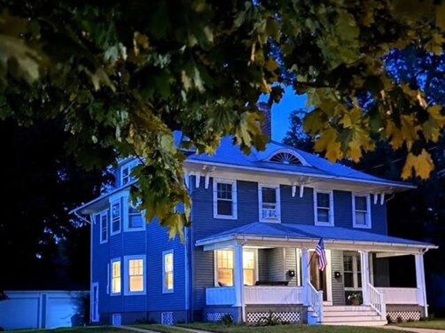 House for sale in Hamden, Connecticut