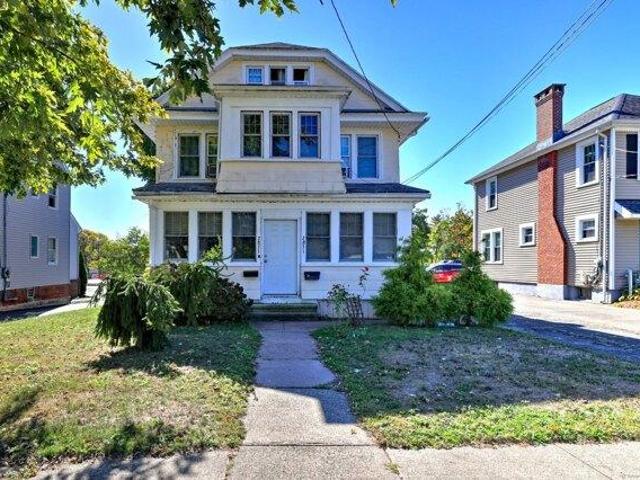 House for sale in Hamden, Connecticut