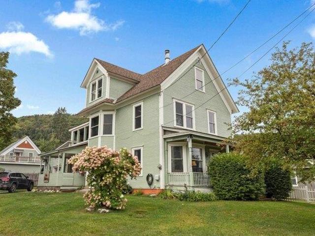 House for sale in Hardwick, Caledonia County