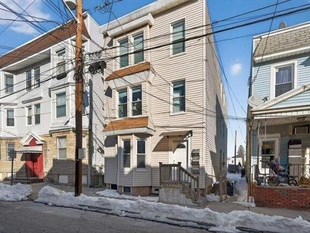 House for sale in Hudson, New Jersey