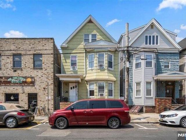 House for sale in Hudson, New Jersey