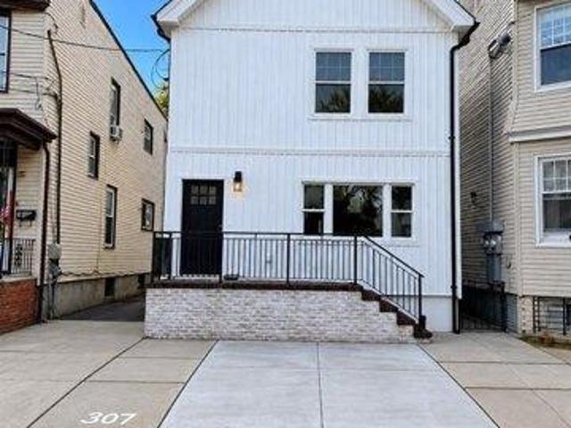 House for sale in Harrison, Hudson County