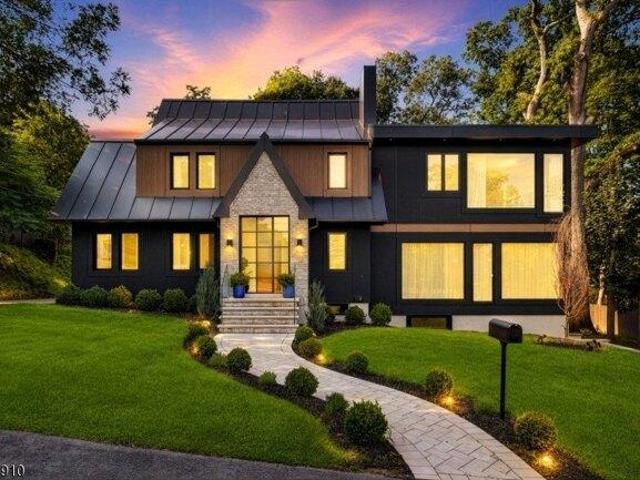 House for sale in Haworth, New Jersey