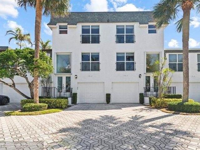 House for sale in Hillsboro Beach