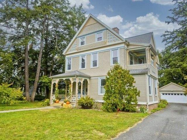 House for sale in Highlands, Holyoke