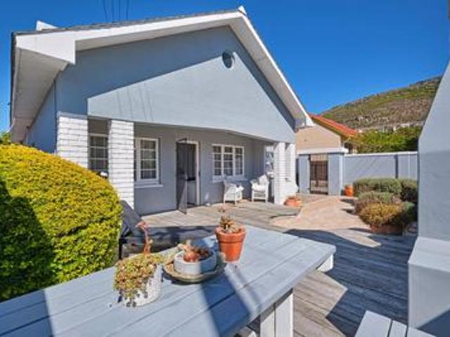 House for sale in Cape Town, Western Cape