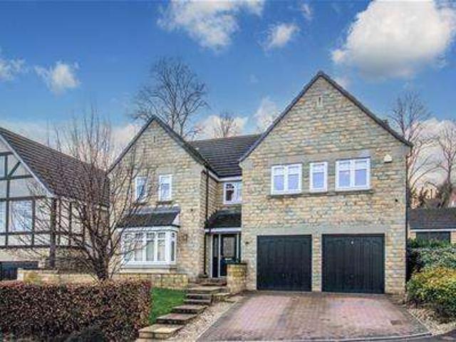 House for sale in Horbury, West Yorkshire