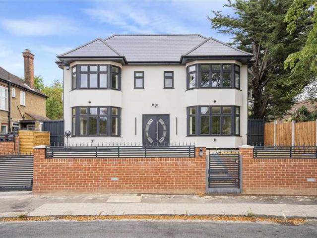 House for sale in New Barnet, Greater London