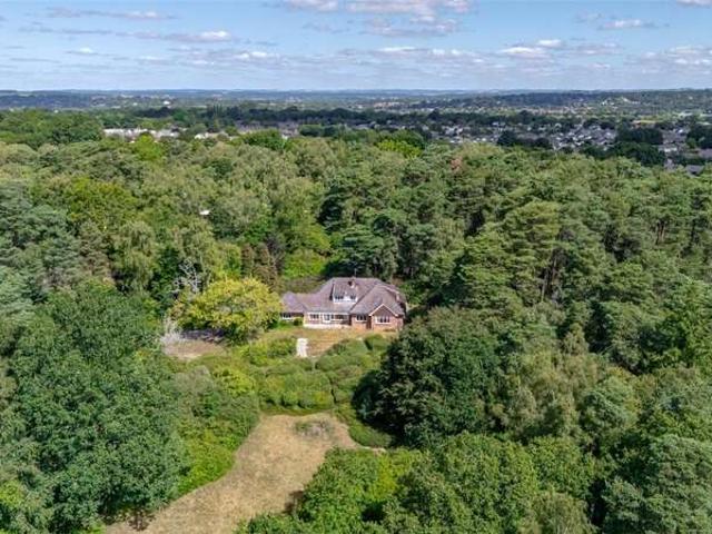 House for sale in Oakley, Merley