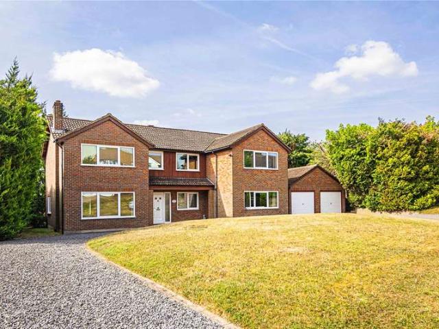 House for sale in Pouchen End, Hertfordshire