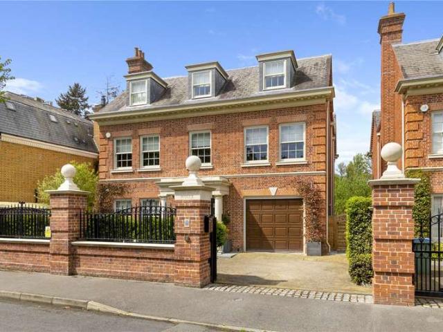 House for sale in Blackhills, Surrey