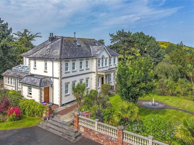 House for sale in Trelawnyd and Gwaenysgor, Wales