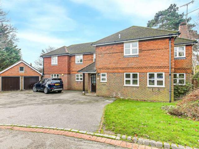 House for sale in Limpsfield, Tandridge