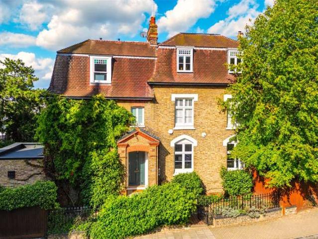 House for sale in London Borough of Wandsworth, Greater London