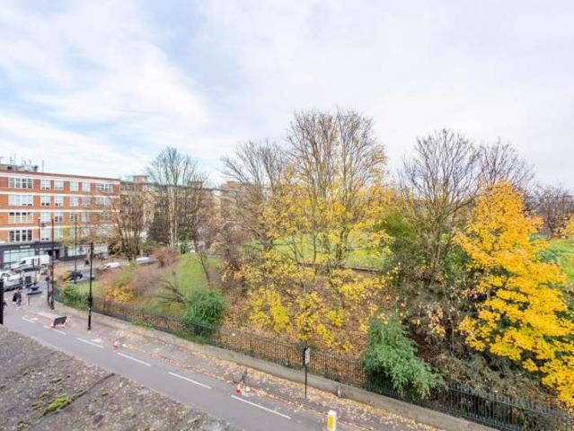 House for sale in Barnsbury, Greater London