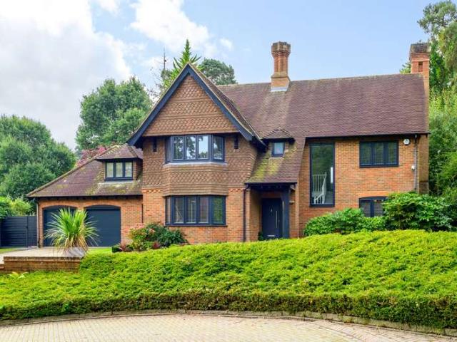 House for sale in Ottershaw, Runnymede