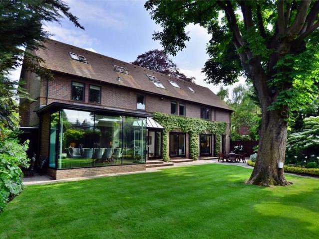 House for sale in Hampstead, Hampstead Garden Suburb