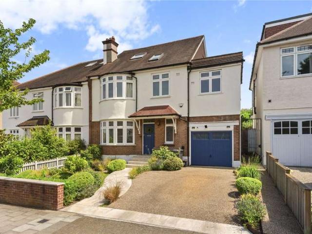 House for sale in Streatham, Greater London