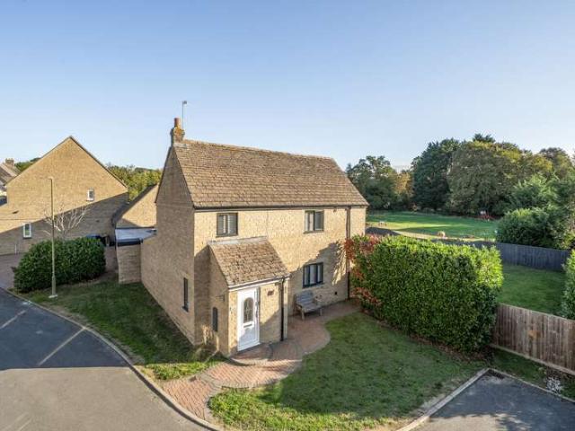 House for sale in Alvescot, West Oxfordshire