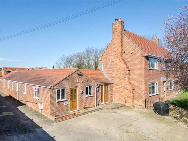 House for sale in Boroughbridge, North Yorkshire