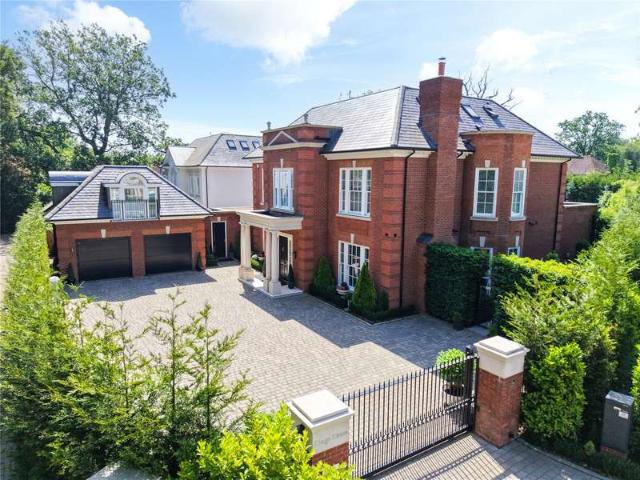 House for sale in Whiteley Village, Blackhills