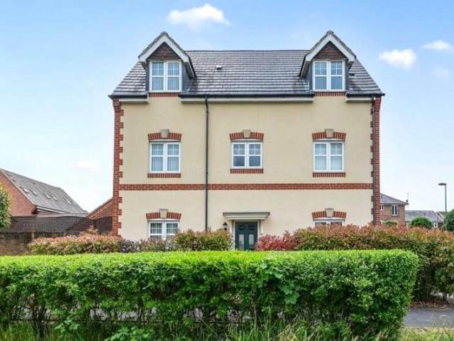 House for sale in Bagshot, Surrey Heath