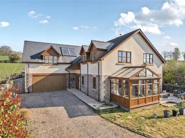 House for sale in Pontrobert, Wales