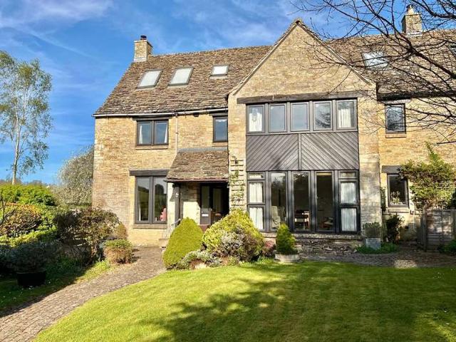 House for sale in Fossebridge, Gloucestershire