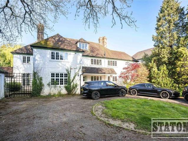 House for sale in London Borough of Barnet, Greater London