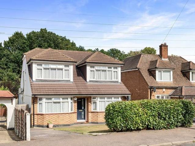 House for sale in Watford Rural, Batchworth