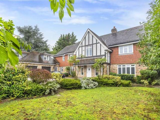House for sale in Hadley Wood, Greater London