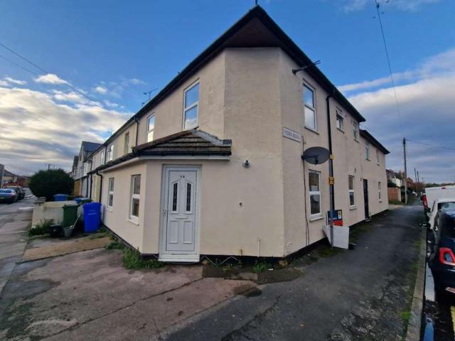 House for sale in Farnborough, Hampshire
