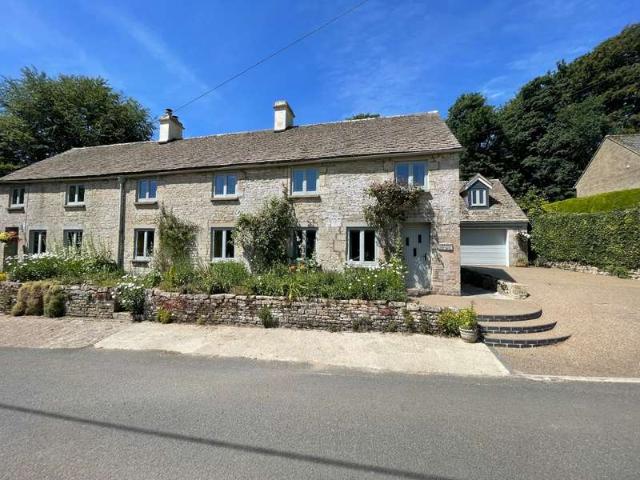 House for sale in Elkstone, Cotswold