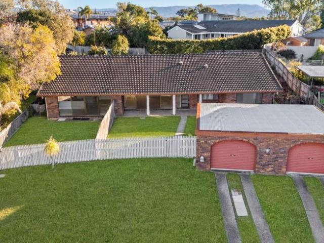 House for sale in Ashmore, Gold Coast City