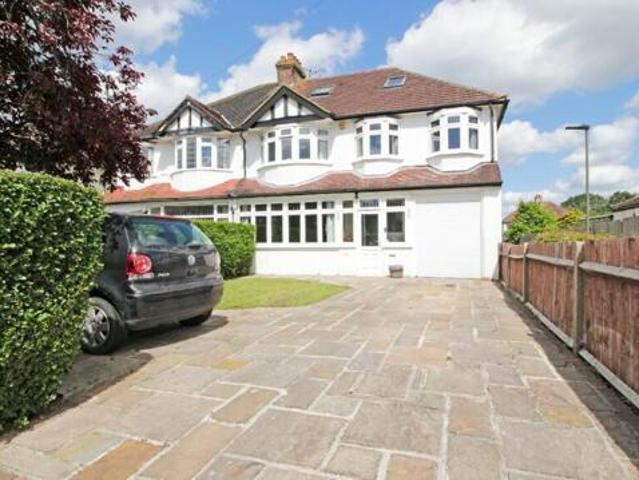 House for sale in West Wickham, Greater London