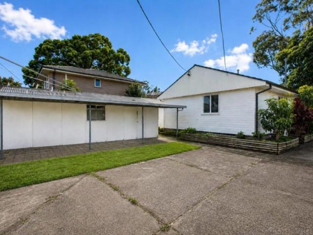 House for sale in Cartwright, New South Wales