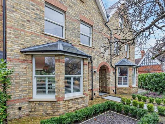 House for sale in Datchet, Southlea