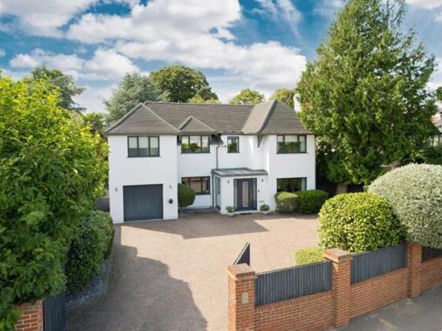 House for sale in East Molesey, Surrey