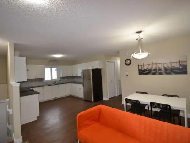 House for rent in Wedgewood, Alberta