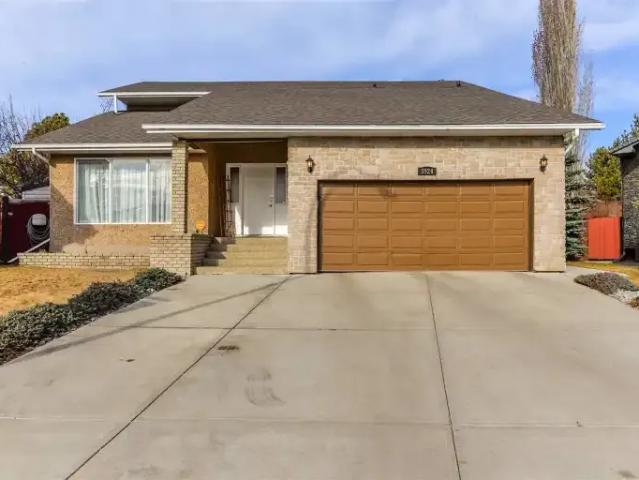 House for rent in Wedgewood, Alberta