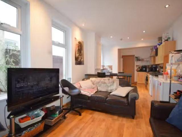 House for rent in The Colonies, Cardiff
