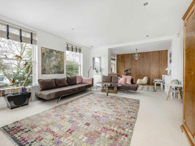 House for rent in St John's Wood