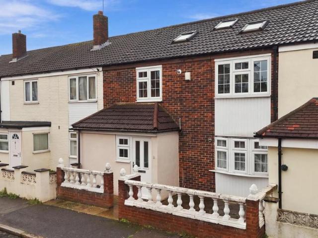 House for sale in Custom House, Greater London