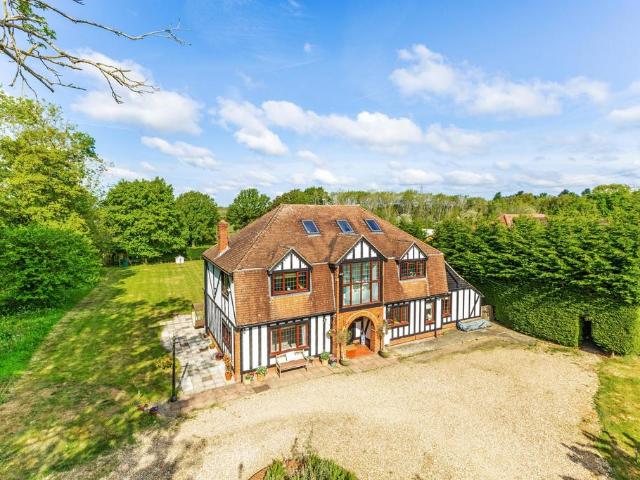House for sale in Hart, Hampshire