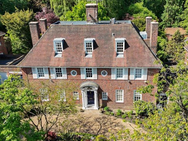 House for sale in Hampstead Garden Suburb, Greater London